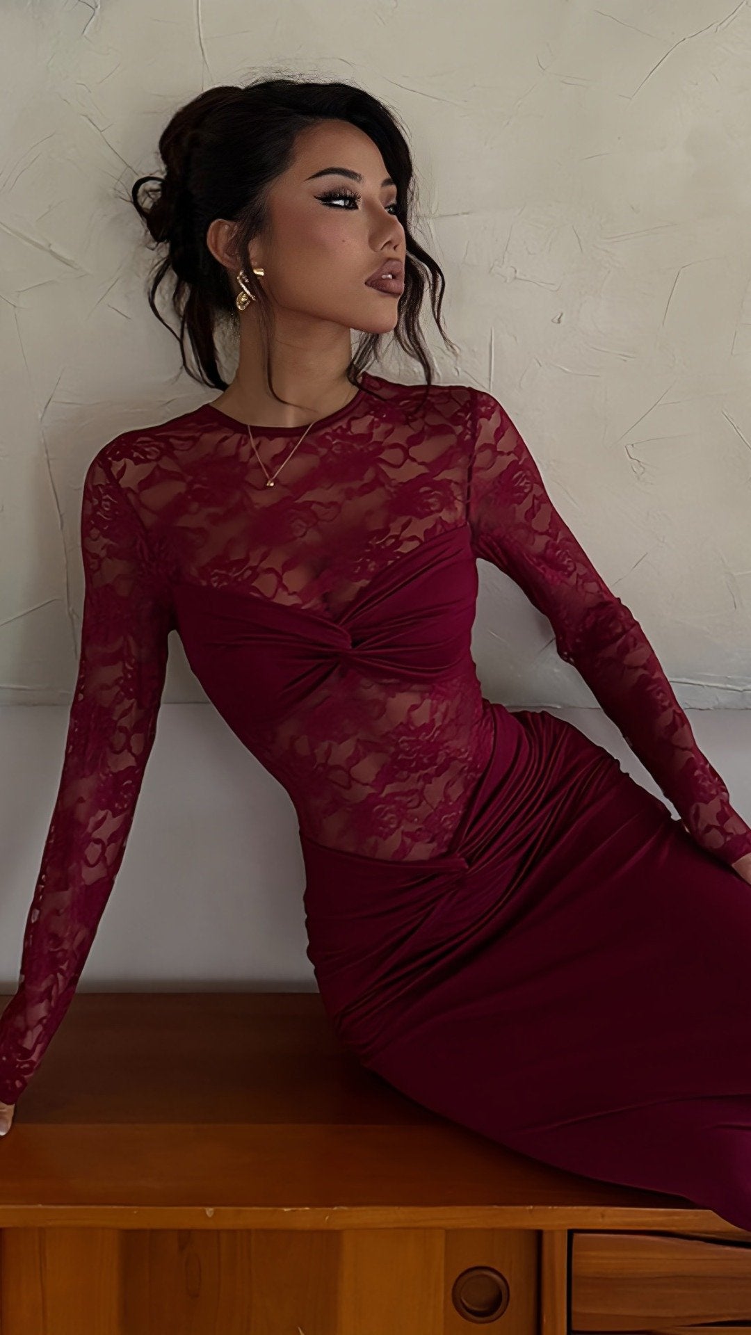 🌸 THE LACE SLIM FIT DRESS: LONG SLEEVES, DELICATE TEXTURE, EFFORTLESSLY ELEGANT FOR EVERY OCCASION 🌸