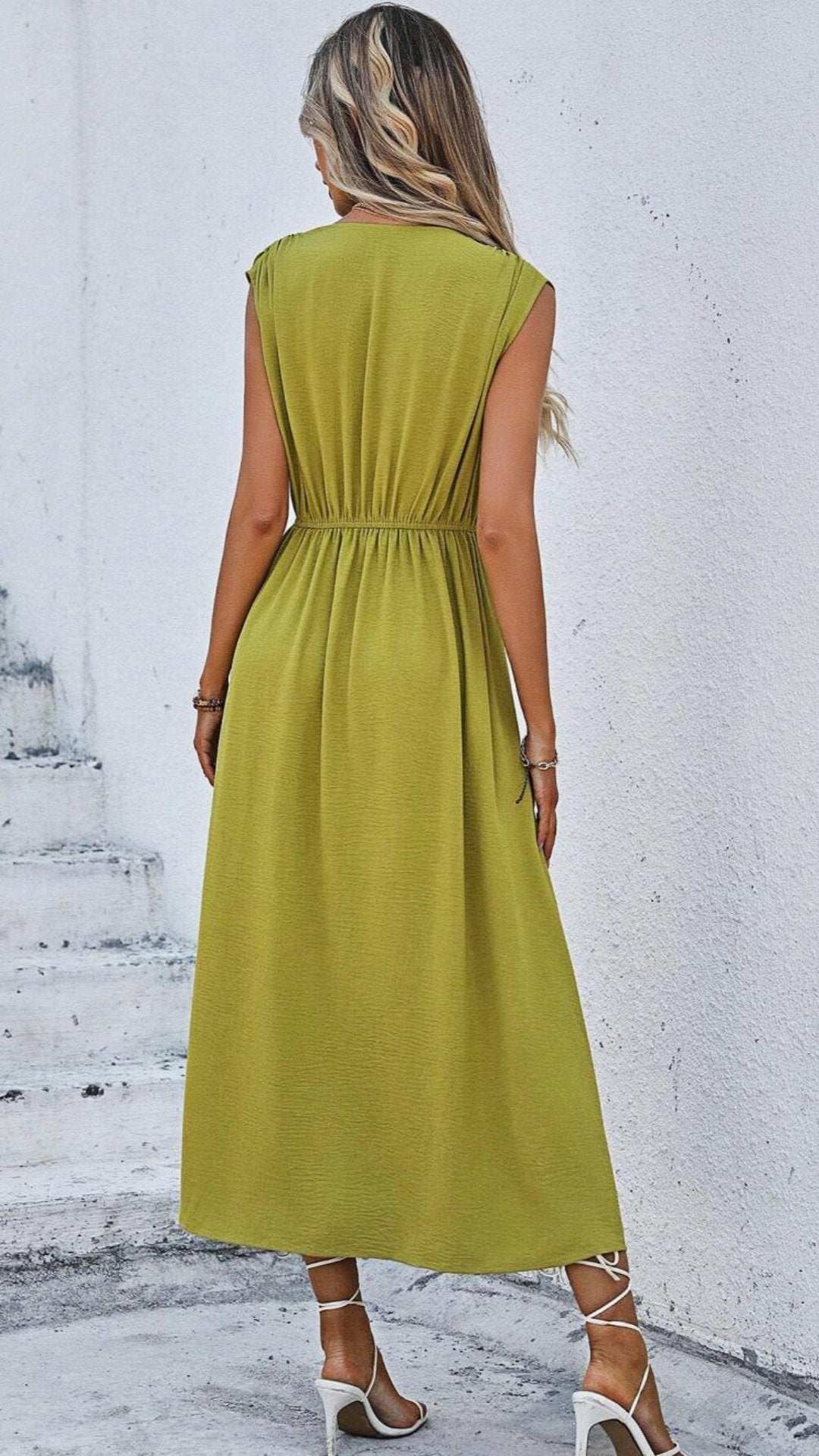 🌸 THE DUAL-WRAP DRESS: TWO WAYS TO WEAR, ENDLESS STYLE — YOUR NEW FAVOURITE TRANSFORMABLE PIECE 🌸