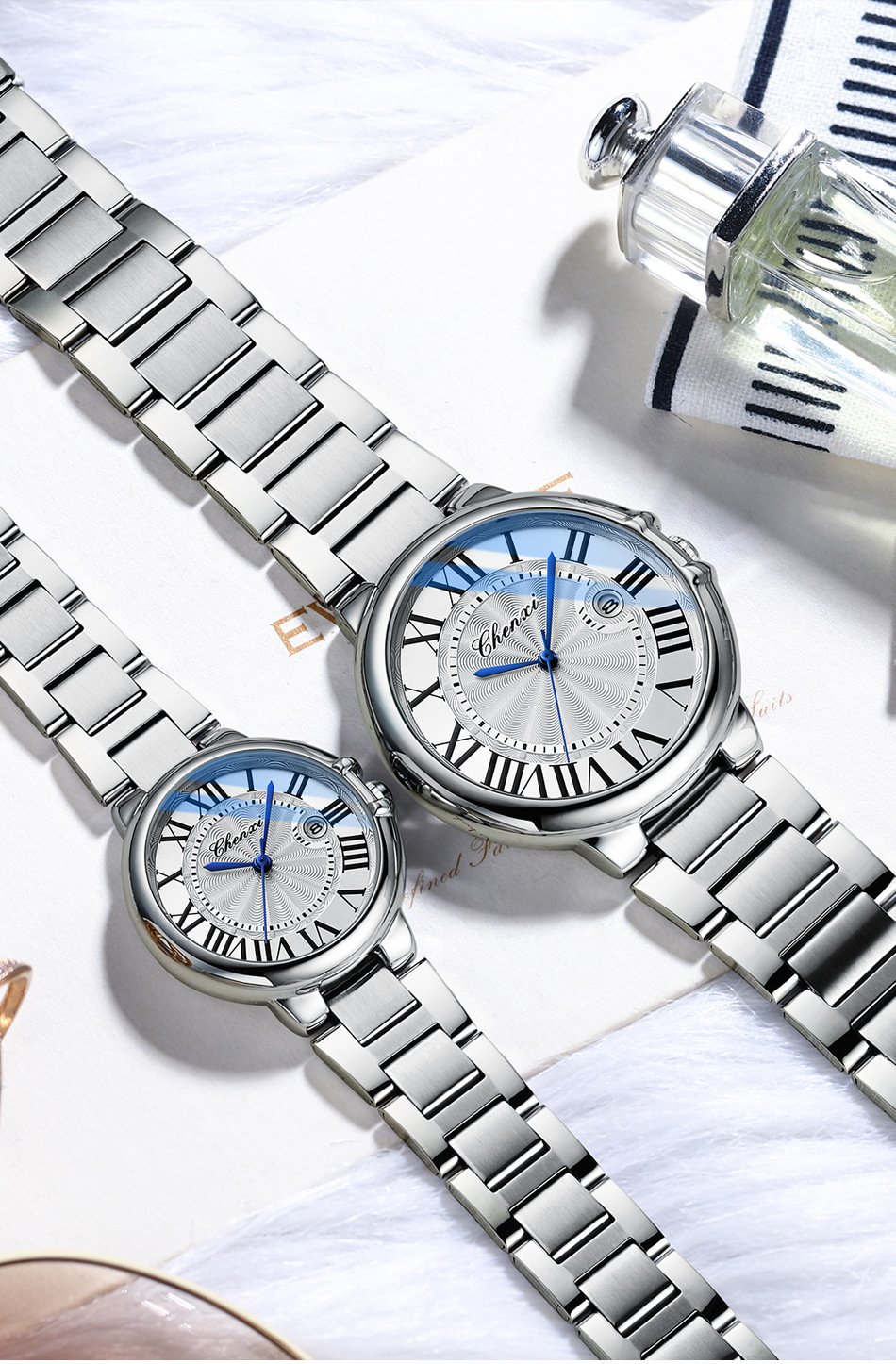 Calendar Blue-Handed Steel Bracelet Watch Water-Resistant Timepiece