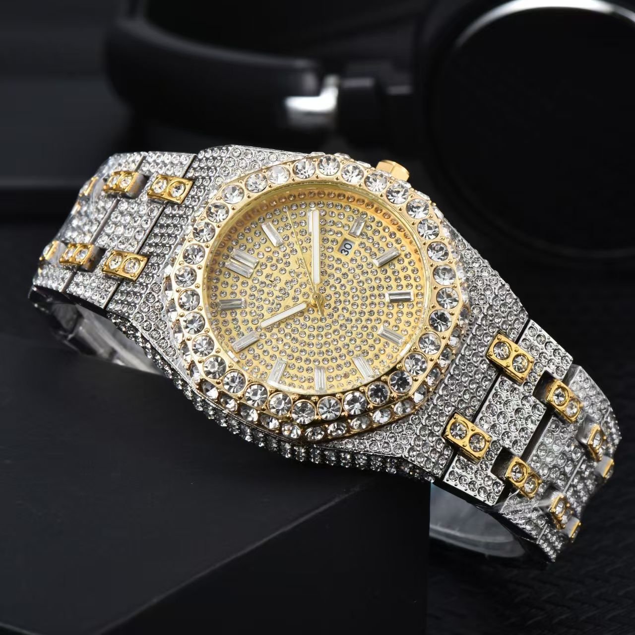 Men's Ice-Surface Watch Gold-Plated Hip-Hop Party Quartz Timepiece