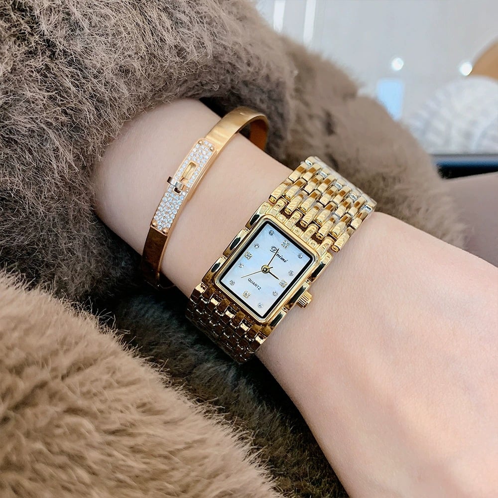 Vintage-style rectangular chain-strap women's watch