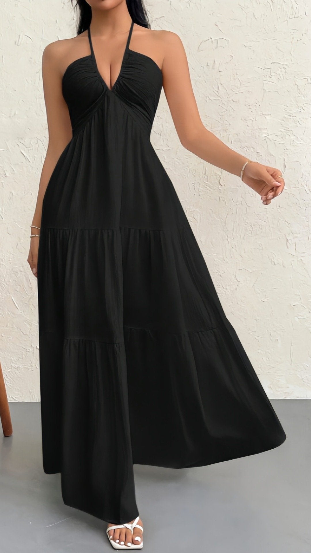 🎀 THE BACKLESS BINDING DRESS: PLAIN FRONT, WILD BACK — YOUR VACATION SECRET WEAPON 🎀
