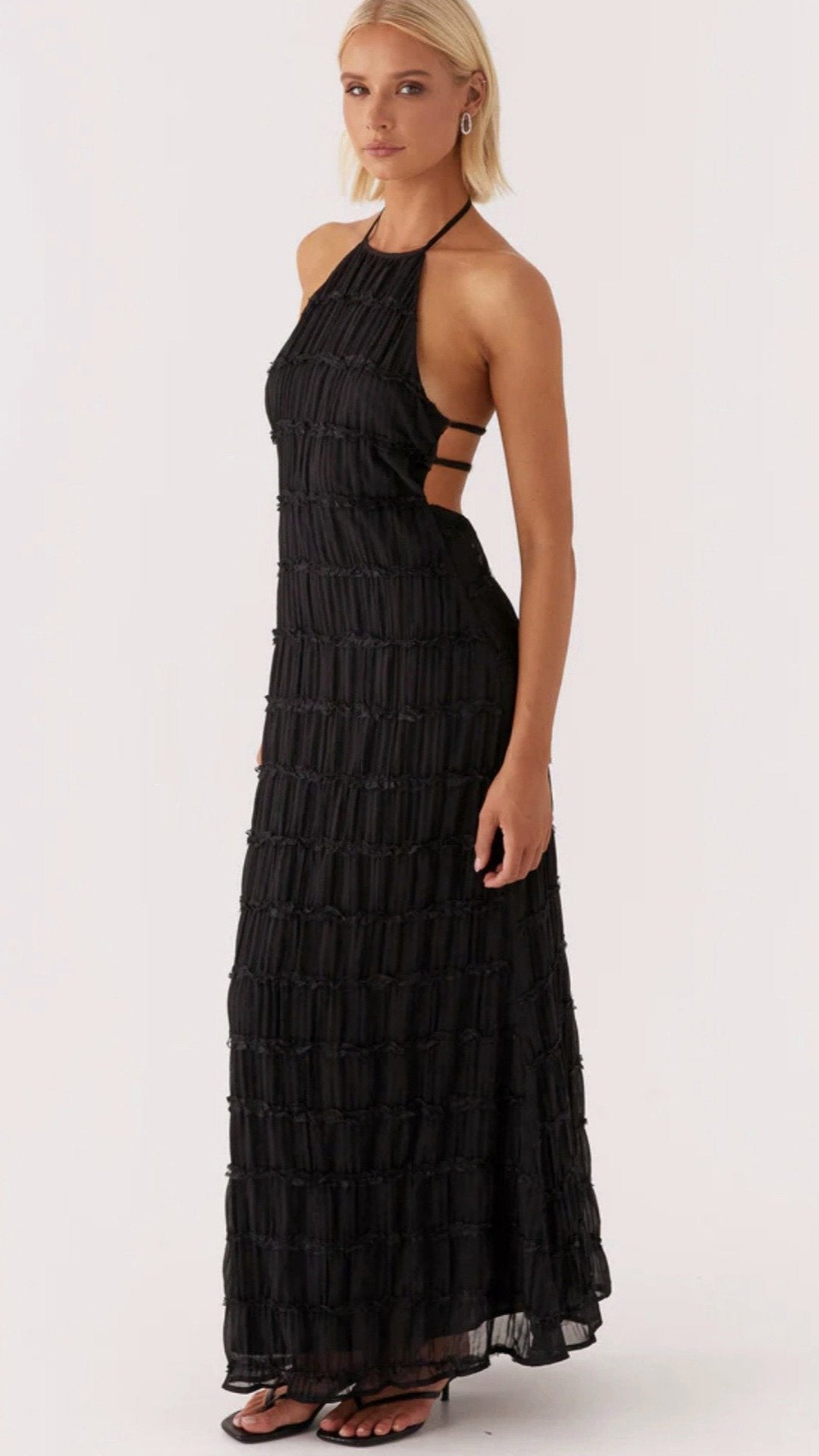 🌺 THE HALTER BACKLESS MAXI: OPEN BACK, SELF-TIE STRAPS, FULLY LINED — YOUR MOST SOPHISTICATED SUMMER DRESS 🌺
