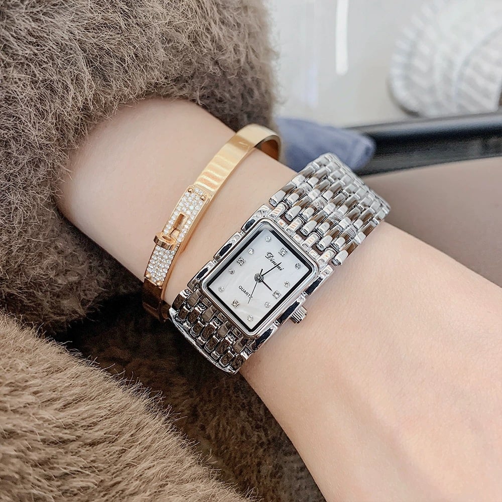 Vintage-style rectangular chain-strap women's watch