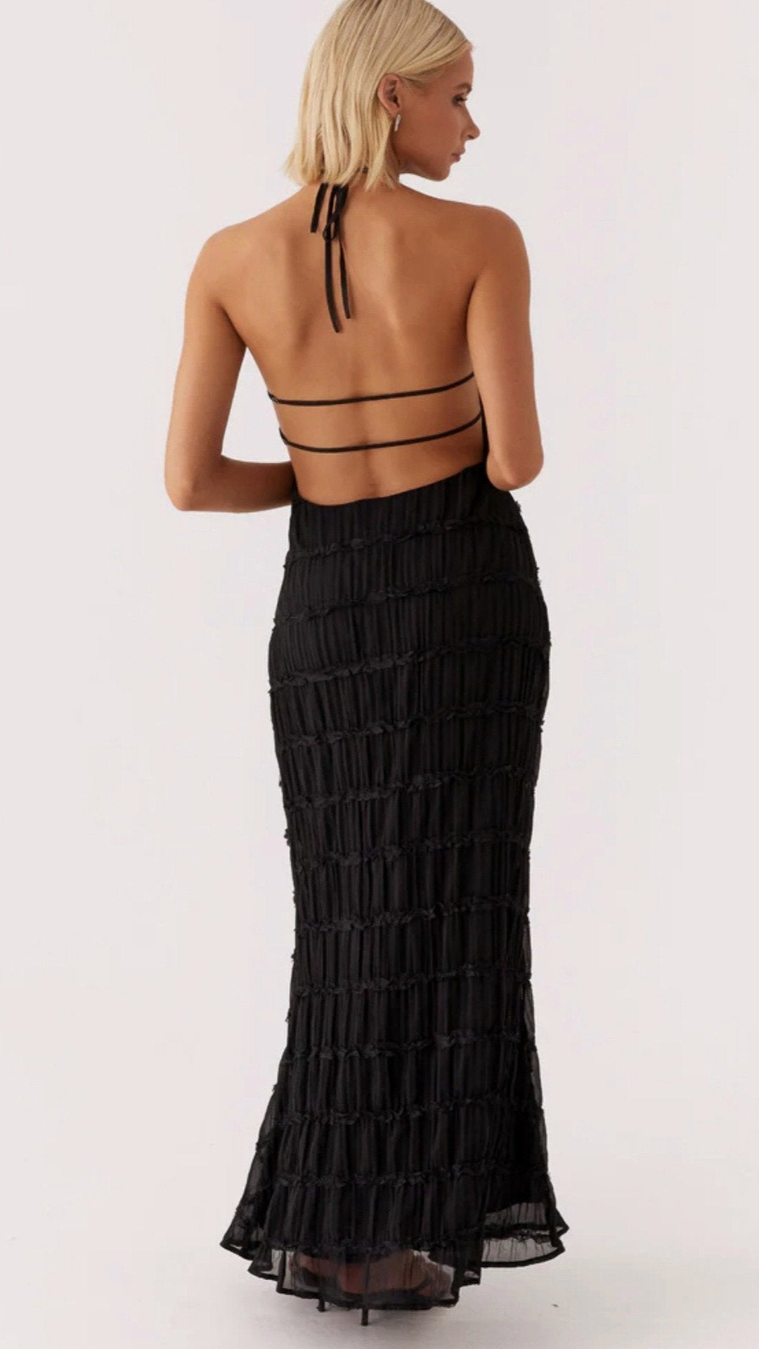 🌺 THE HALTER BACKLESS MAXI: OPEN BACK, SELF-TIE STRAPS, FULLY LINED — YOUR MOST SOPHISTICATED SUMMER DRESS 🌺