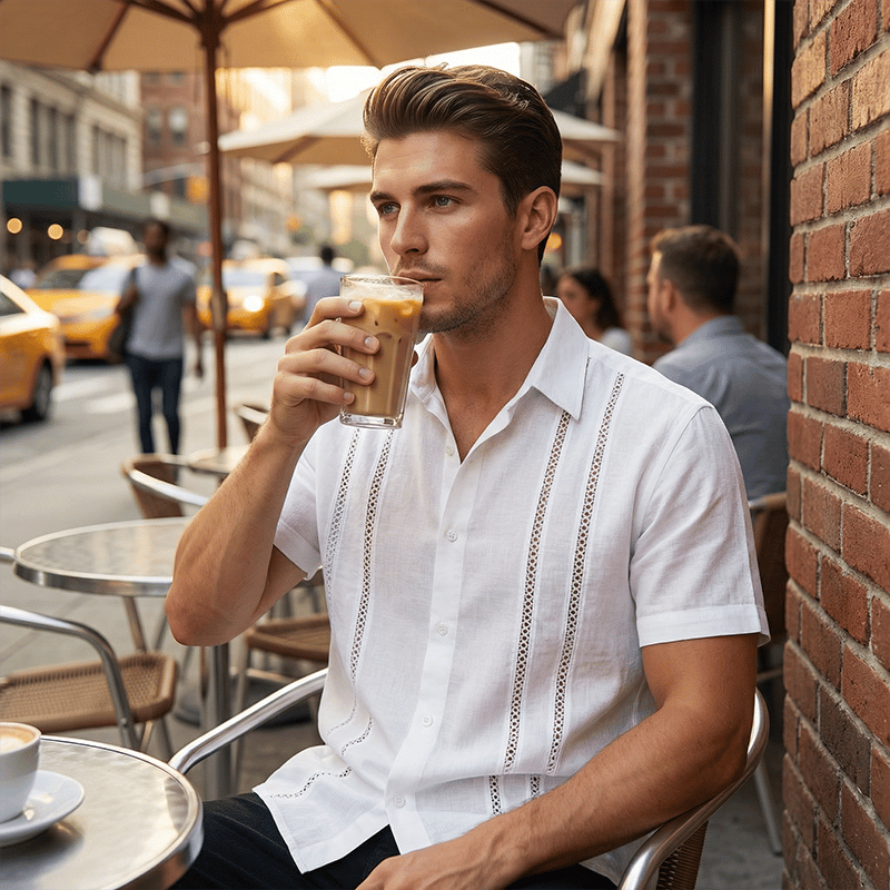 Men's Casual Short-Sleeve Shirt with Button Placket