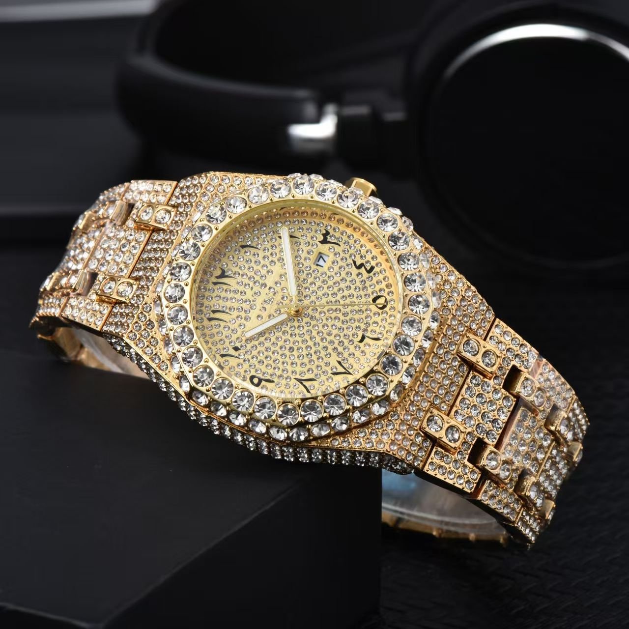 Men's Ice-Surface Watch Gold-Plated Hip-Hop Party Quartz Timepiece