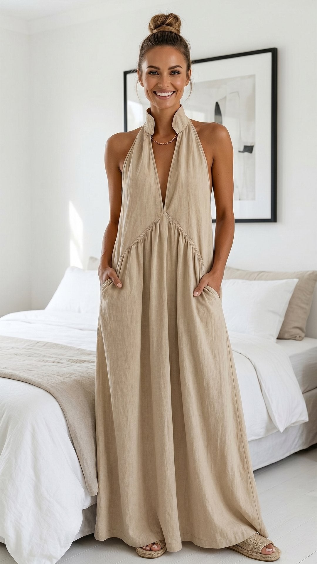 🕊️ THE HALTER SCULPT MAXI: HIGH NECK, DEEP V CUTOUT, HIDDEN POCKETS — YOUR MOST EFFORTLESS STATEMENT DRESS 🕊️