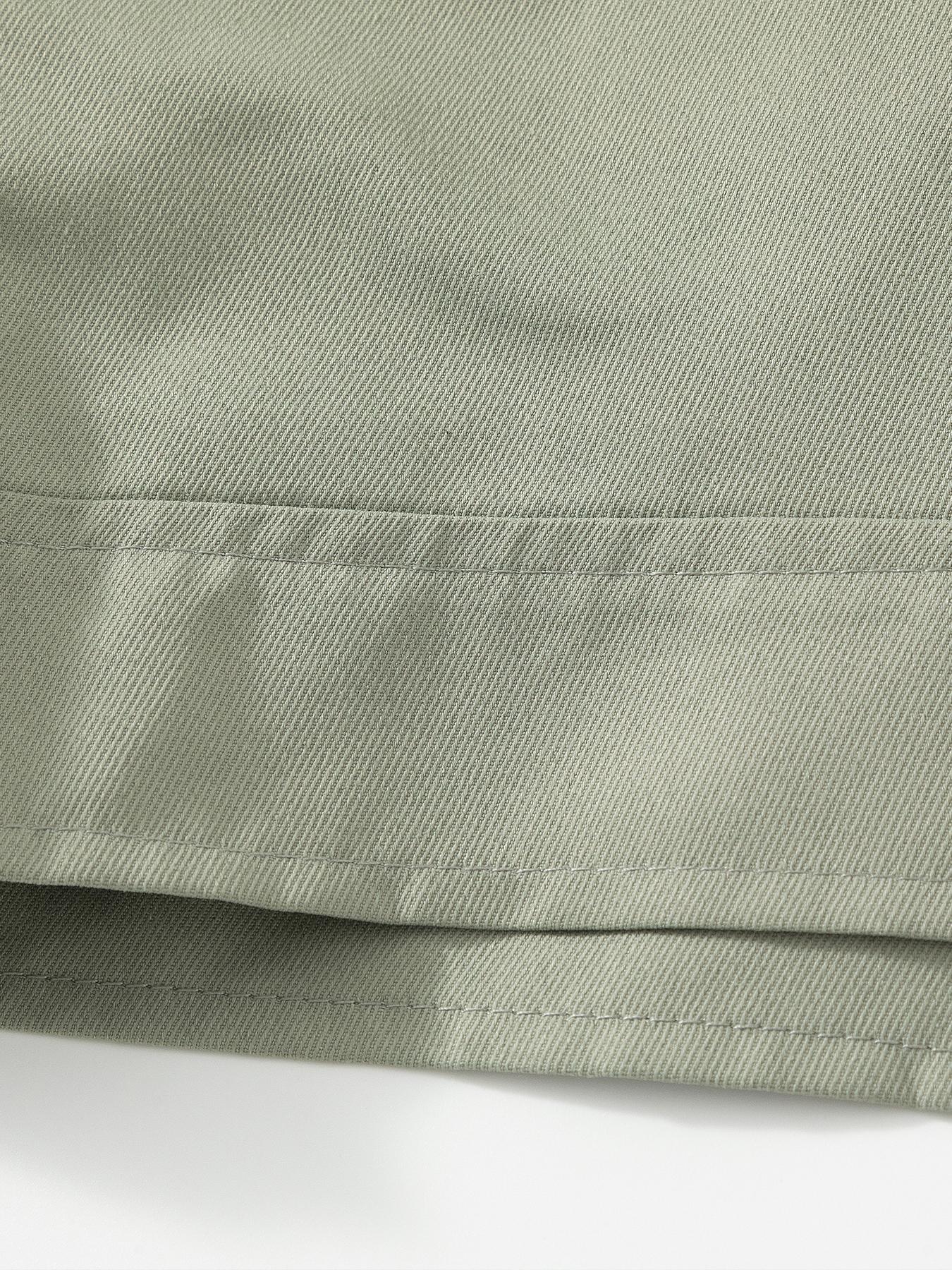 Lightweight All-Season Essential | Breathable Zipper Jacket for Work & Travel
