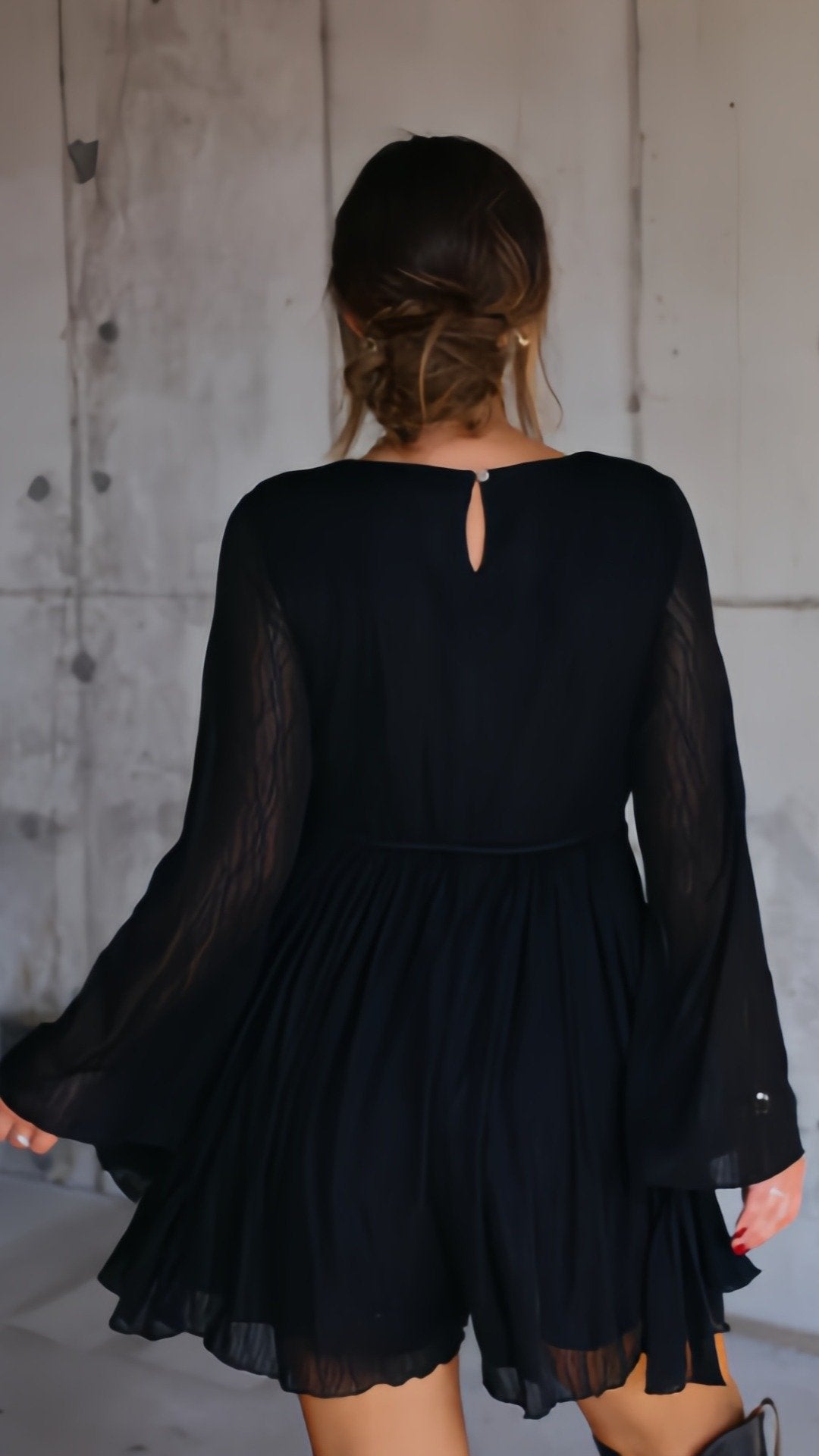 🎀 THE BELTED BABYDOLL MINI: V-NECK, LONG SLEEVES, HIDDEN LINING — YOUR NEW SEASONLESS FAVOURITE 🎀