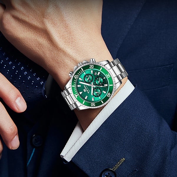 Men's luxury watch with waterproof and luminous dial