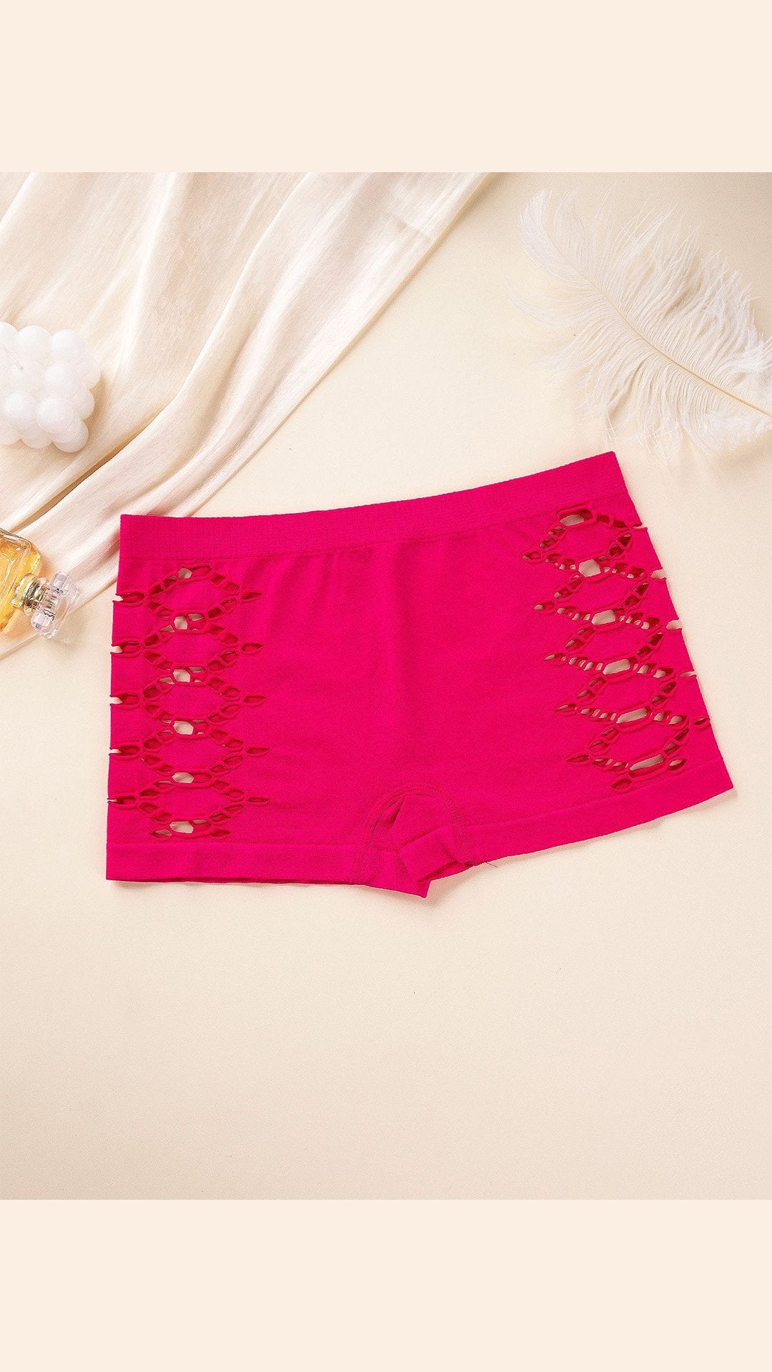 🌸 THE HOLLOW-OUT BOYSHORTS: LOW-RISE, TUMMY CONTROL, GEOMETRIC EDGE — YOUR NEW GO-TO FOR COMFORT & COVERAGE 🌸