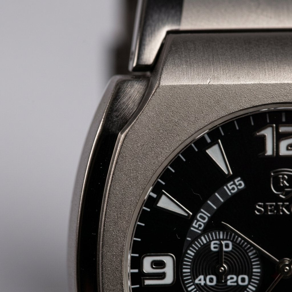 Alloy-Case Quartz Watch