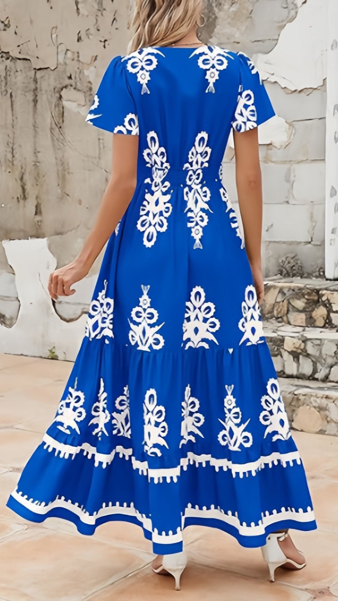 🌸 THE BELL SLEEVE BOHO MAXI: V-NECK, TIERED FLORALS, POCKETS — YOUR DREAM SUMMER DRESS HAS ARRIVED 🌸