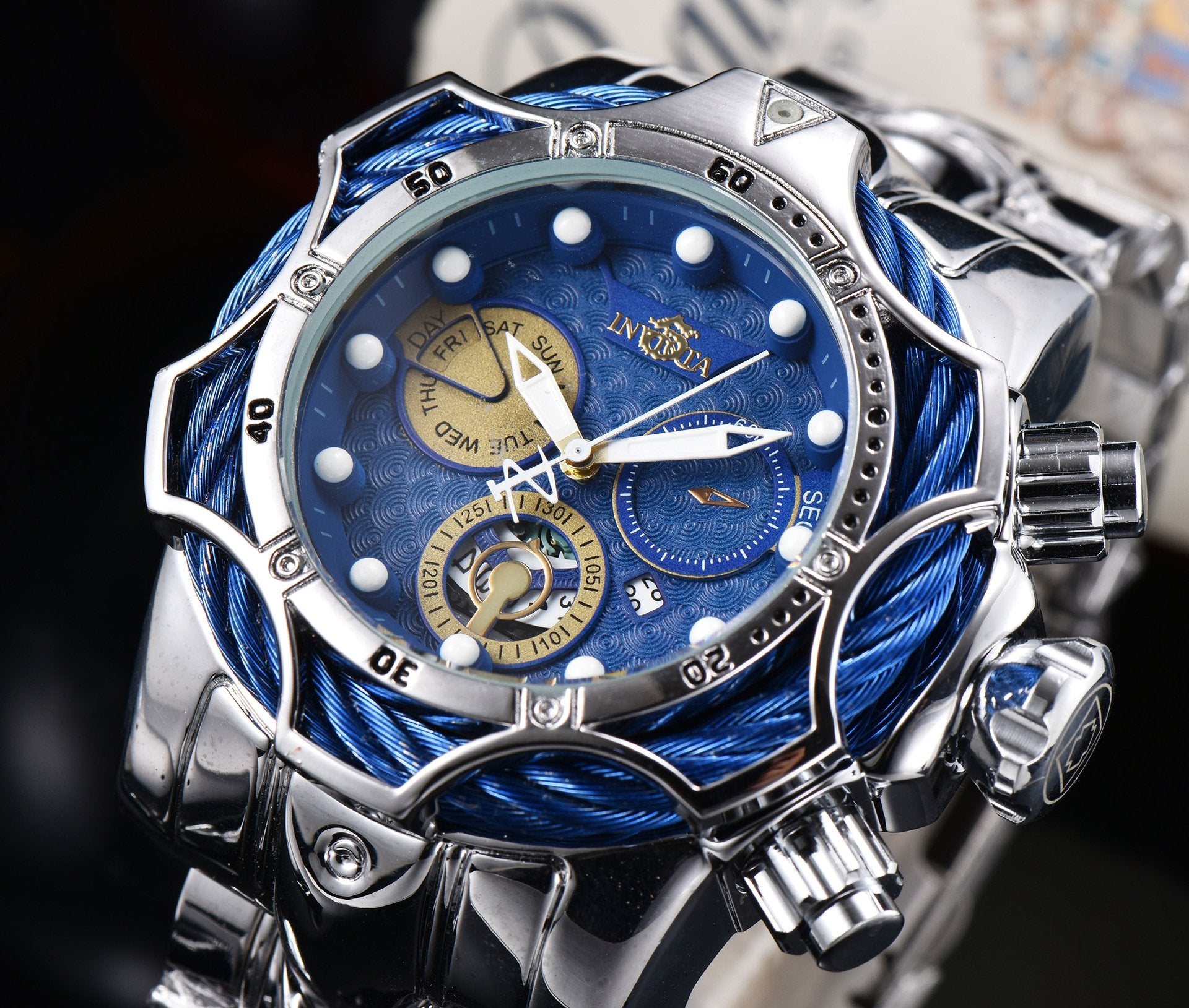 Men's Watch: Large-Dial Steel-Strap Sports Watch