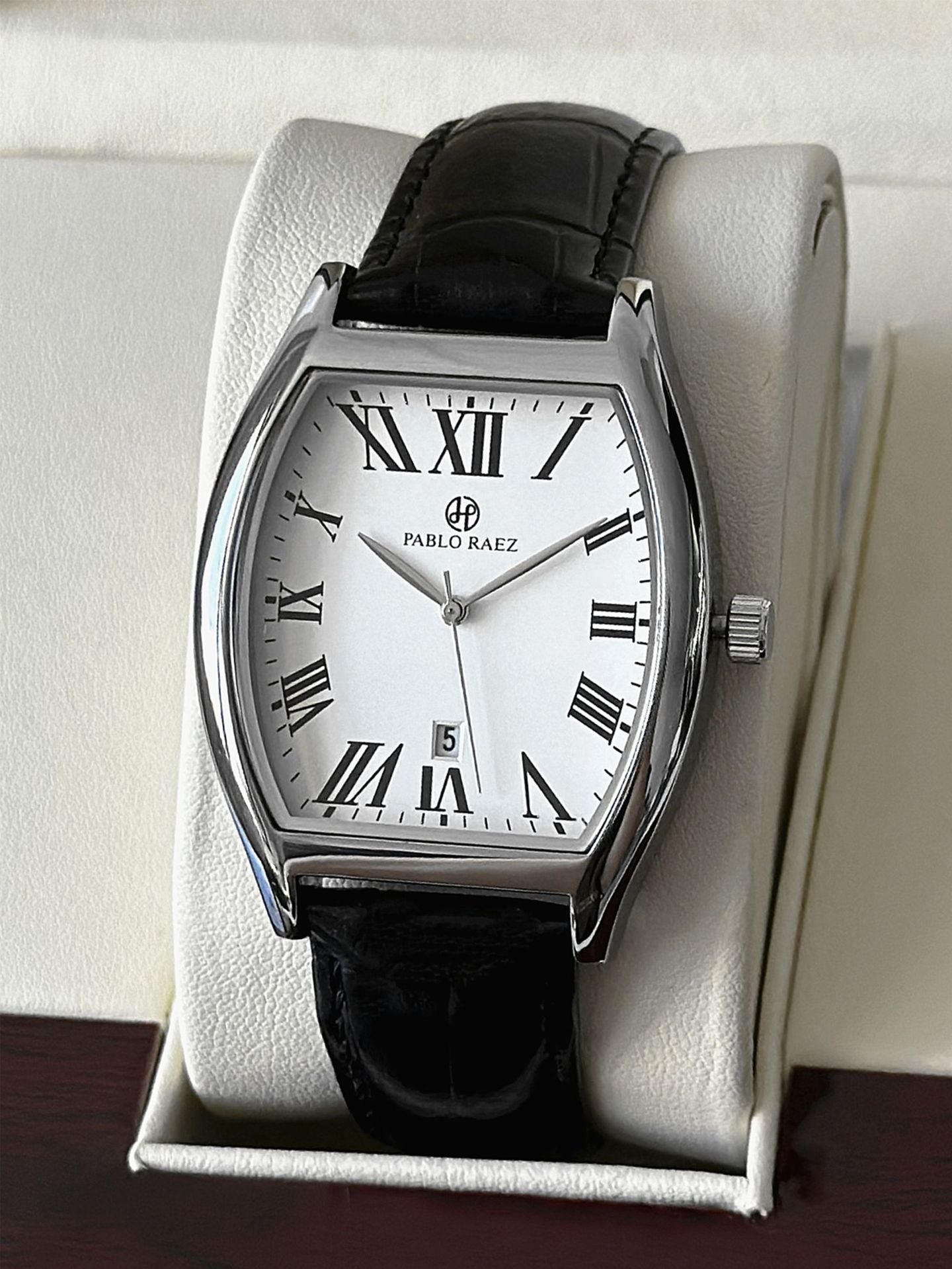 Waterproof leather strap barrel-shaped watch