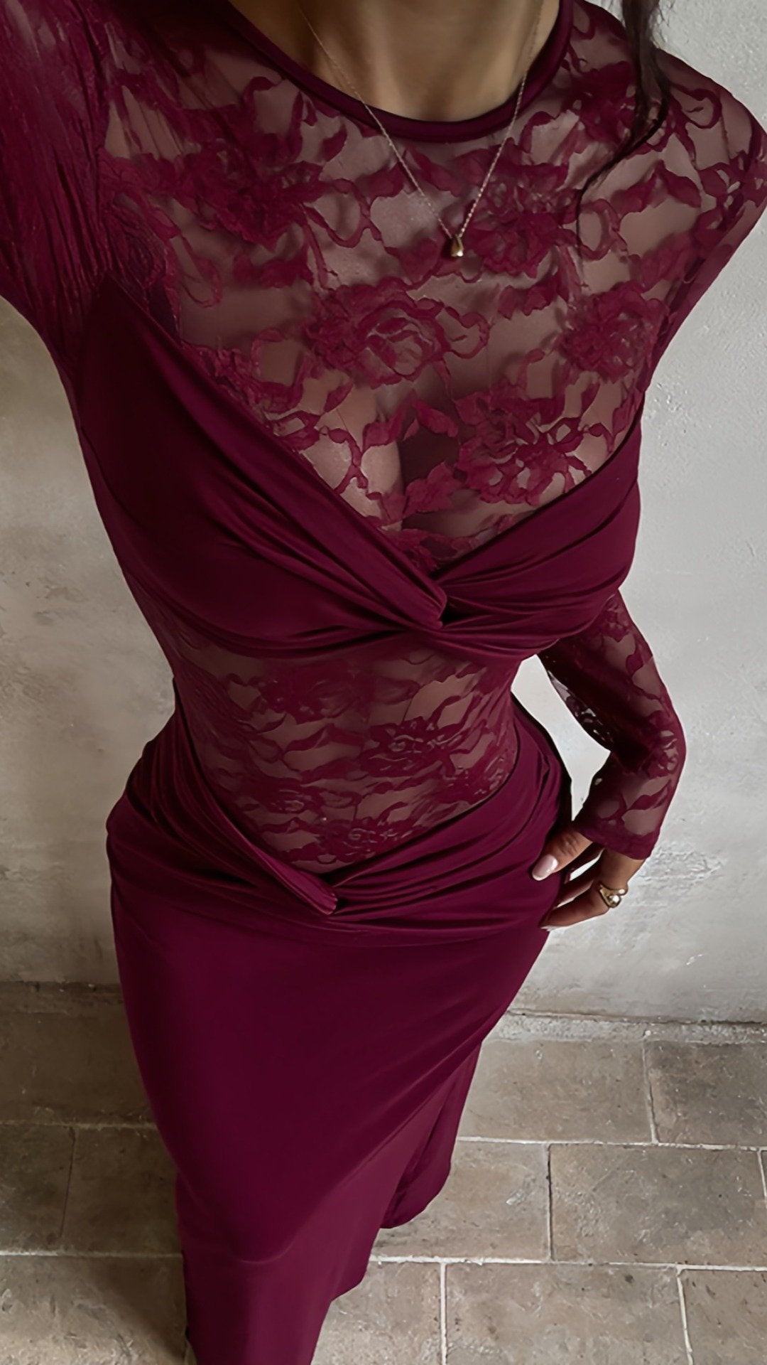 🌸 THE LACE SLIM FIT DRESS: LONG SLEEVES, DELICATE TEXTURE, EFFORTLESSLY ELEGANT FOR EVERY OCCASION 🌸