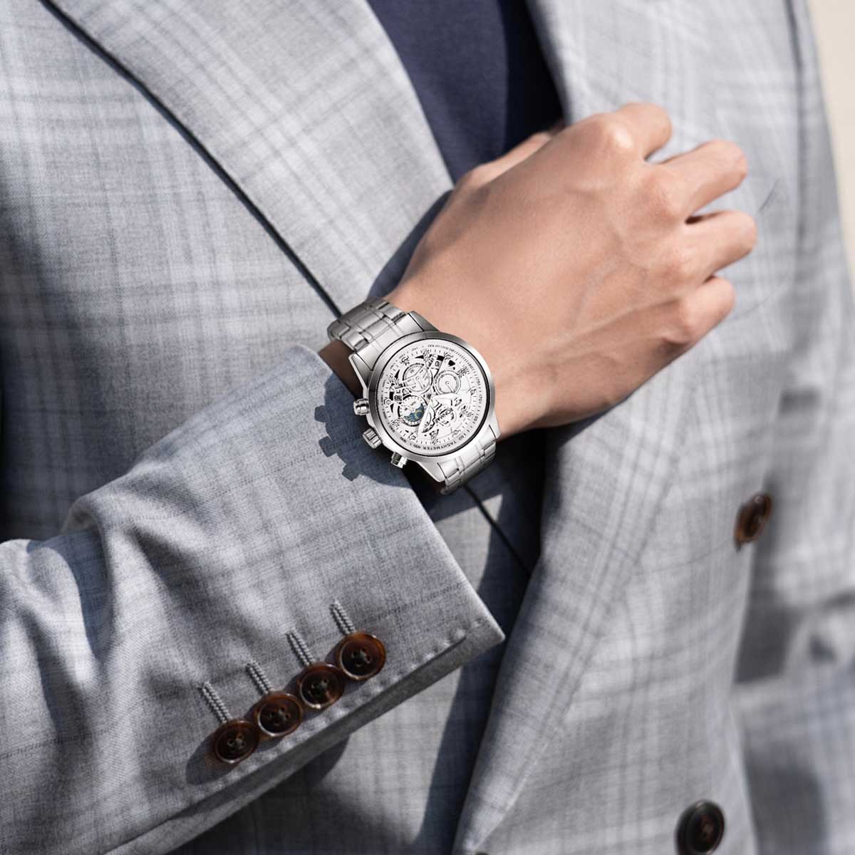 Men's Water-Resistant Stainless Steel Strap Quartz Watch with Three-Hand Dial
