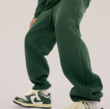 🔥 Unisex 600GSM Fleece Sweatpants 🧵 – Straight-Leg & Cuffed Retro Baggy Joggers 👖 | Warm Streetwear for Spring, Autumn & Winter ❄️
