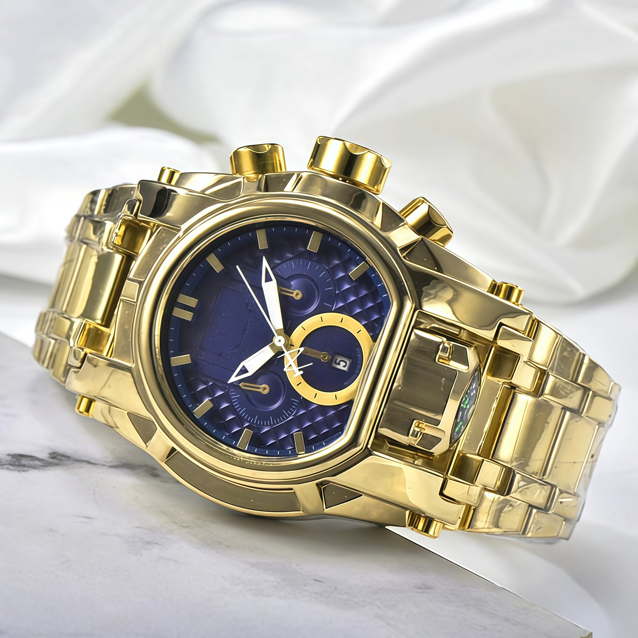 Large dial compass sports watch