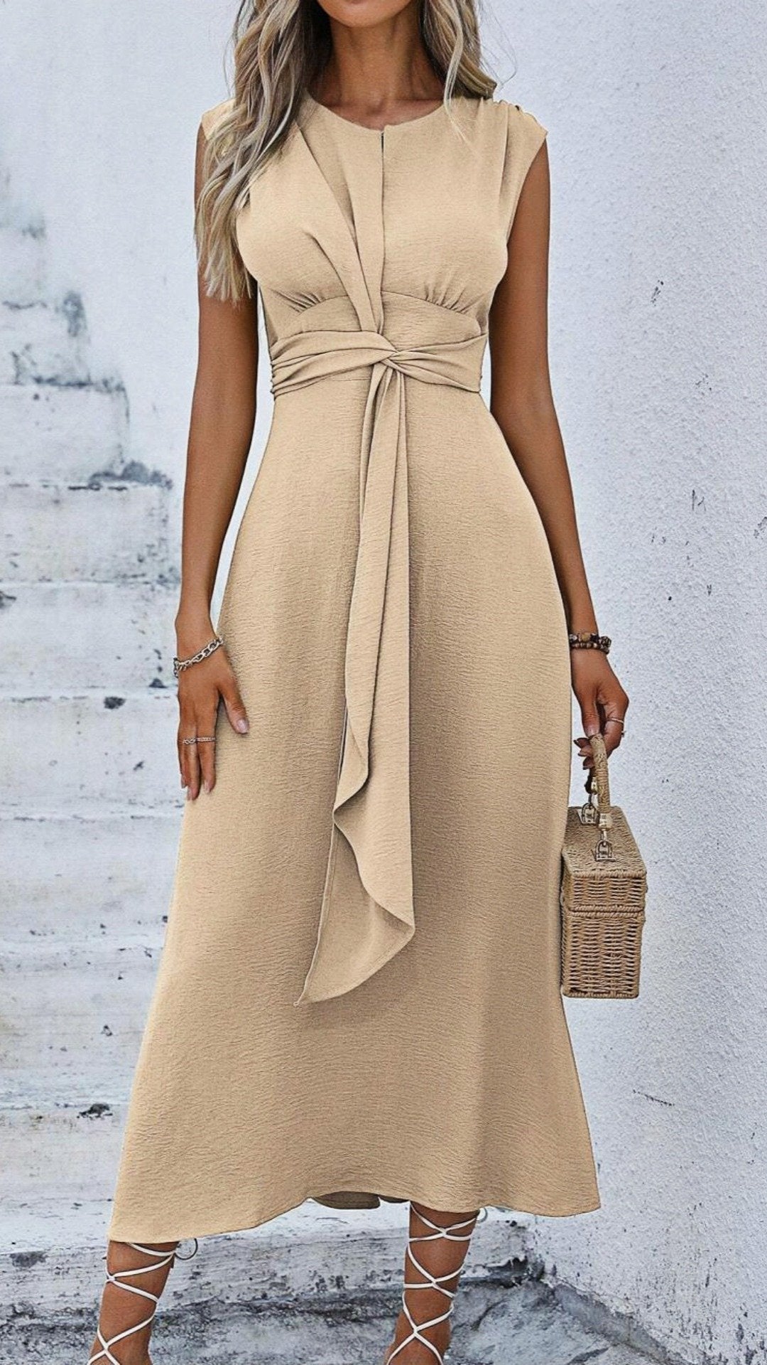 🌸 THE DUAL-WRAP DRESS: TWO WAYS TO WEAR, ENDLESS STYLE — YOUR NEW FAVOURITE TRANSFORMABLE PIECE 🌸