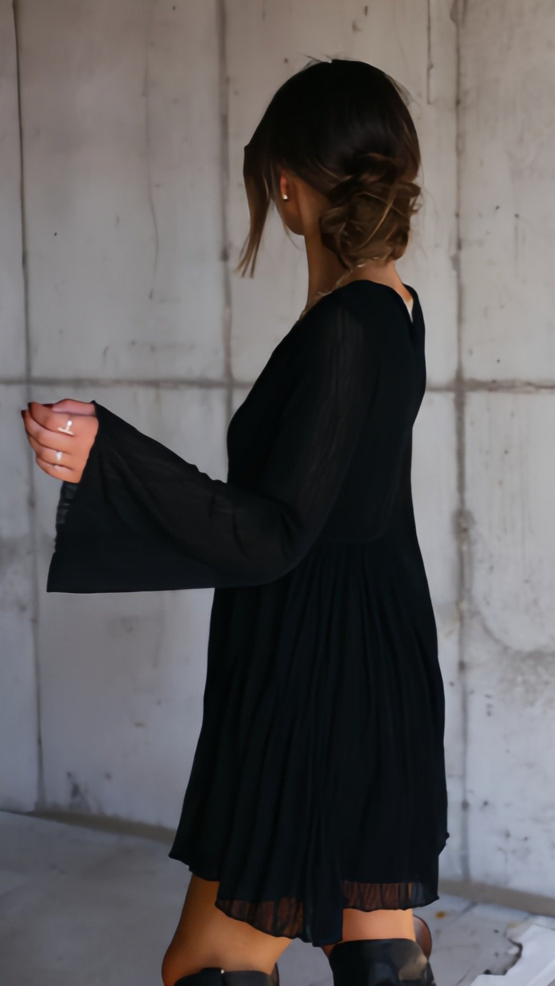 🎀 THE BELTED BABYDOLL MINI: V-NECK, LONG SLEEVES, HIDDEN LINING — YOUR NEW SEASONLESS FAVOURITE 🎀