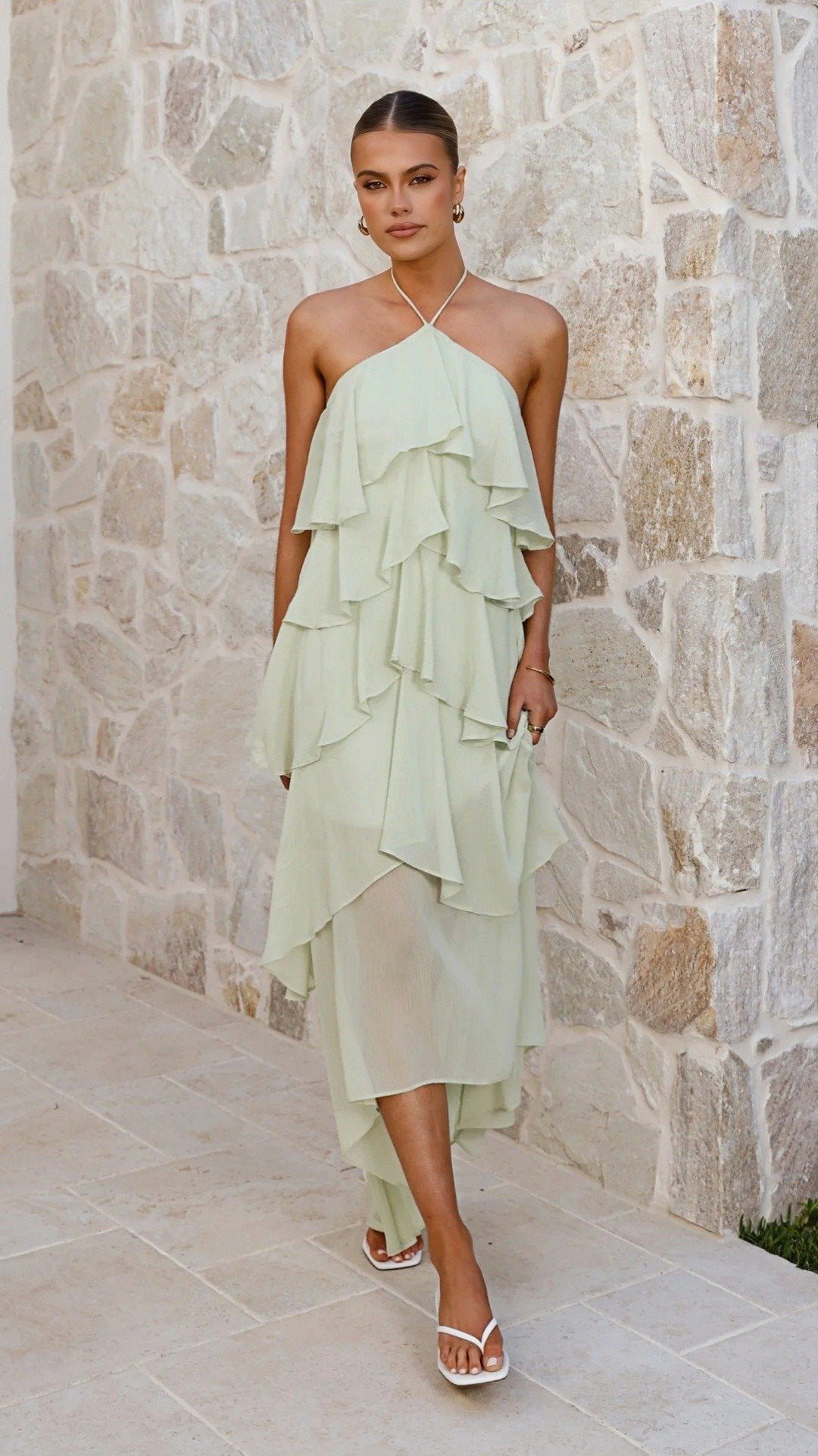 🌸 THE HALTER TIERED MAXI: CHIFFON, RUFFLES, A-LINE – YOUR DREAM WEDDING GUEST DRESS 🌸