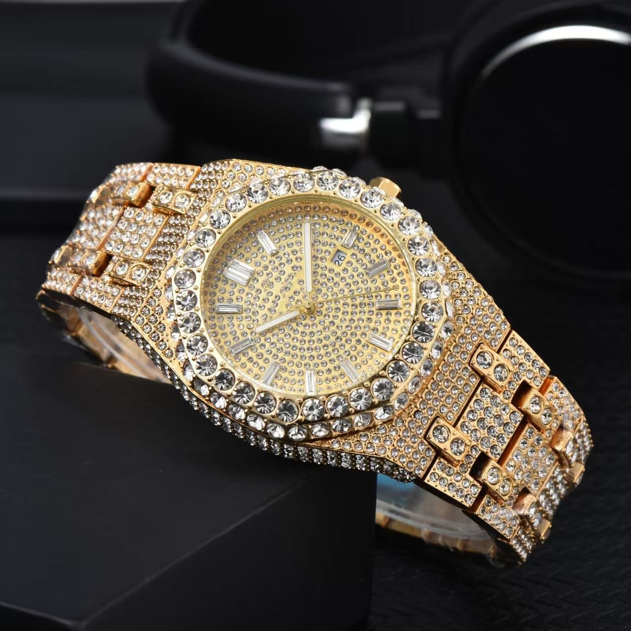 Men's Ice-Surface Watch Gold-Plated Hip-Hop Party Quartz Timepiece