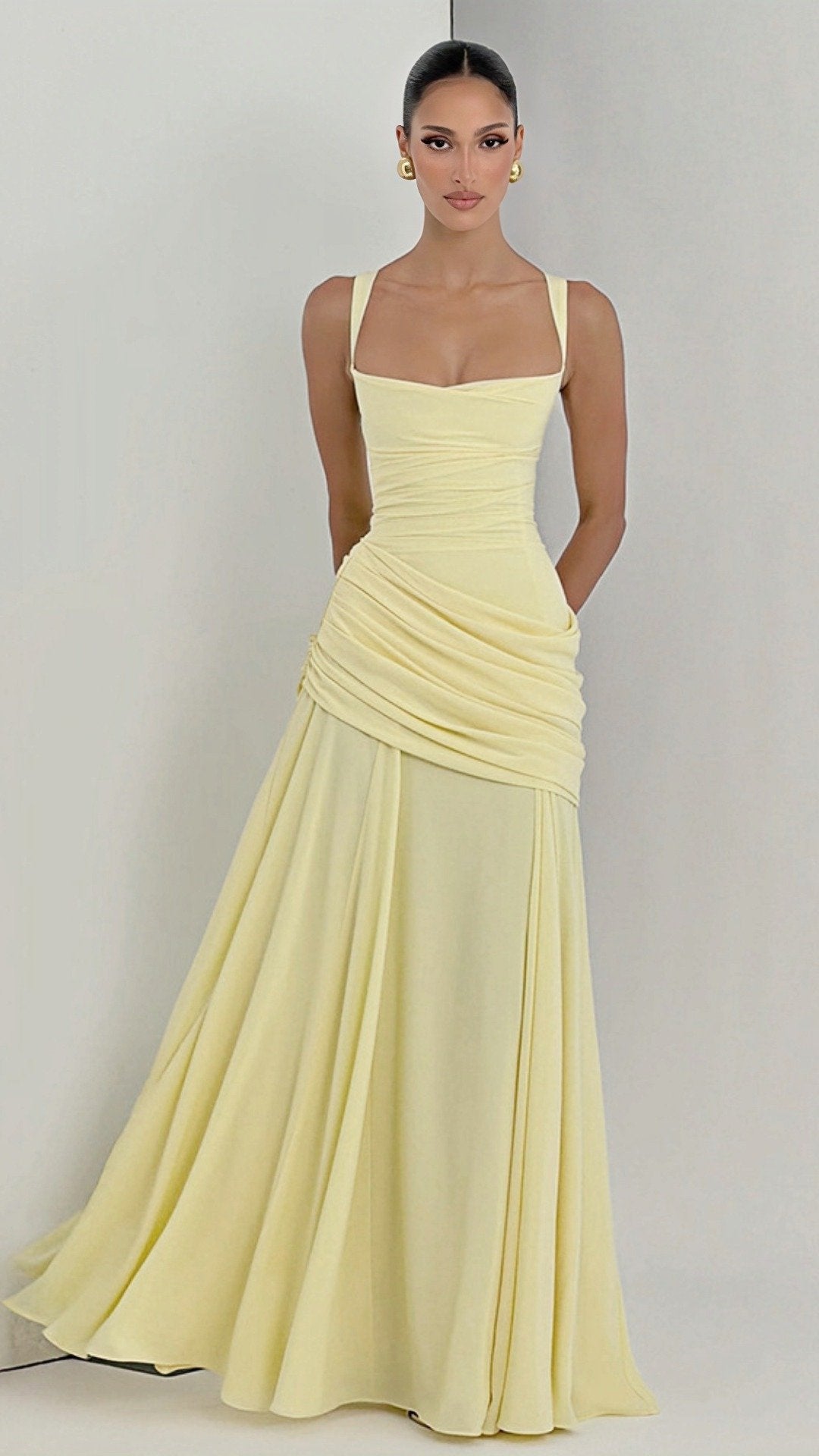 👑 THE SCULPTED SQUARE MAXI: HIGH-WAISTED, PLEATED, SLEEVELESS — YOUR NEW POWER SILHOUETTE 👑