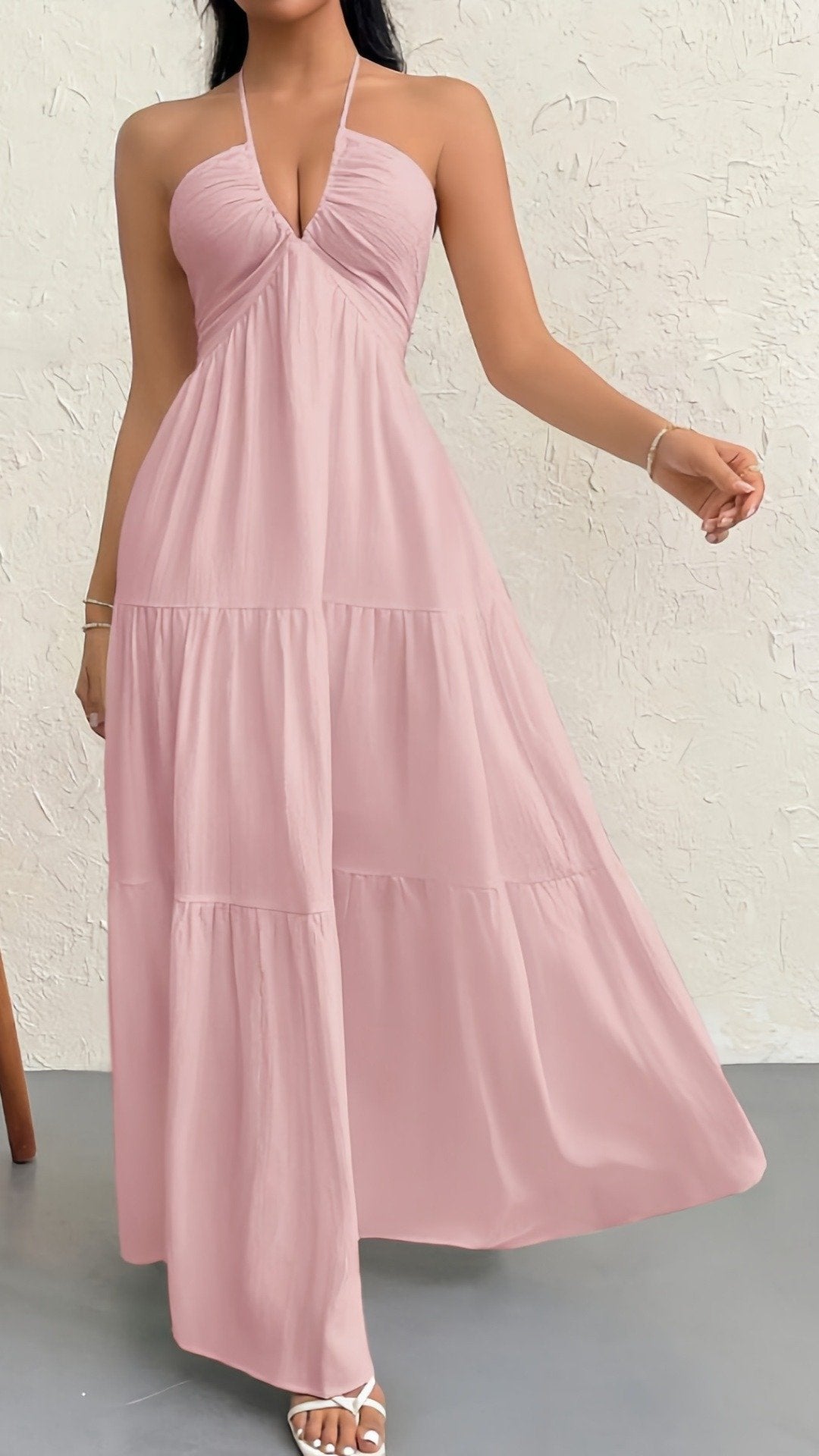 🎀 THE BACKLESS BINDING DRESS: PLAIN FRONT, WILD BACK — YOUR VACATION SECRET WEAPON 🎀