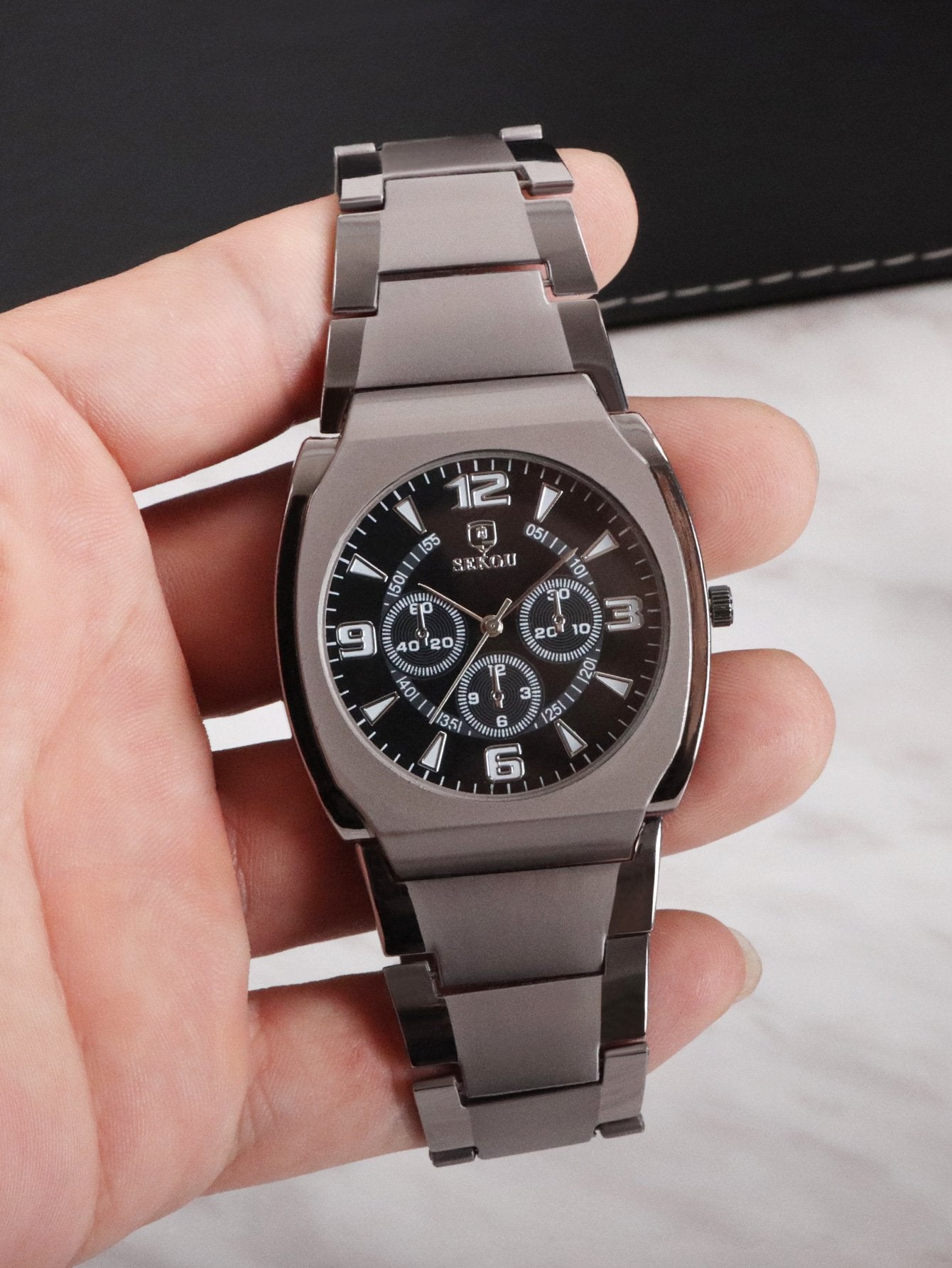 Alloy-Case Quartz Watch