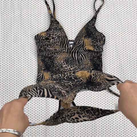 🐆 THE WILD TWIST SET: DEEP V, ADJUSTABLE SIDE TIES, HIGH-CUT SHORTS — YOUR MOST CONFIDENT TWO-PIECE SWIMSUIT YET 🐆