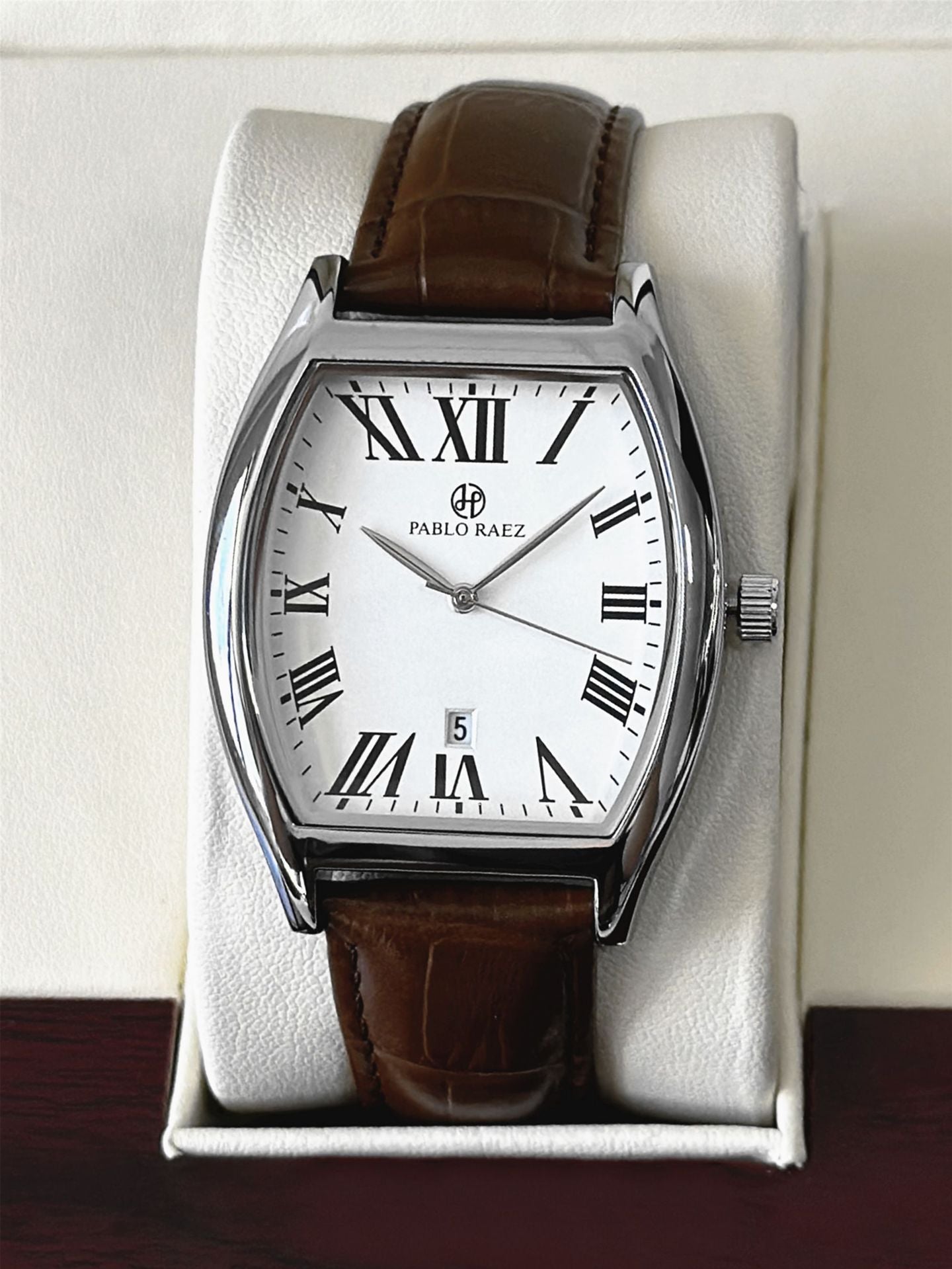 Waterproof leather strap barrel-shaped watch